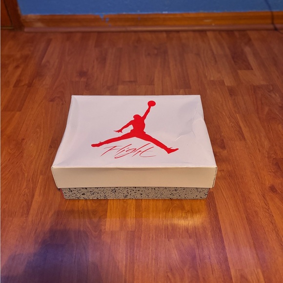 Jordan 4 white Oreos - Picture 3 of 7